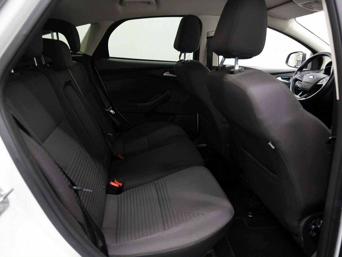 Купить Ford Focus с пробегом. Фото: #7