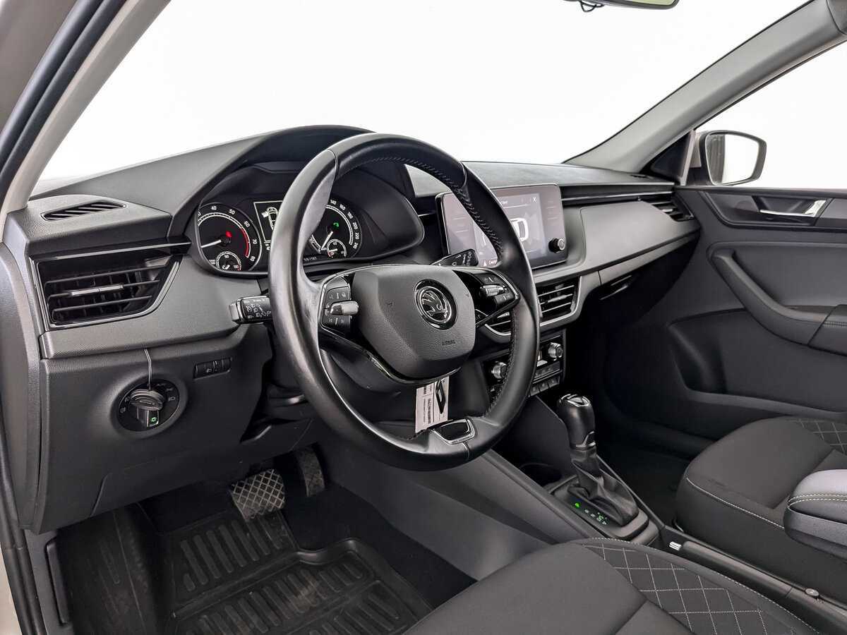 Купить Skoda Rapid с пробегом. Фото: #13