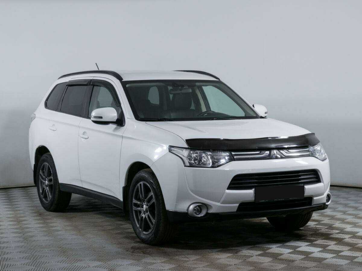 Купить Mitsubishi Outlander с пробегом. Фото: #2