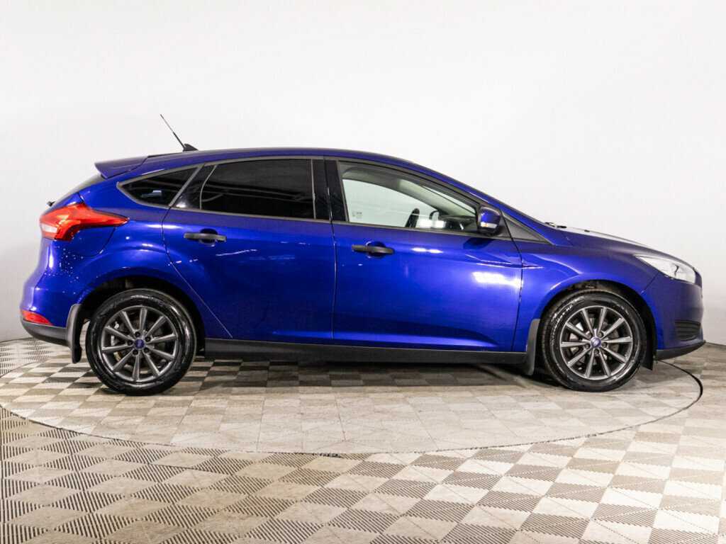 Купить Ford Focus с пробегом. Фото: #3