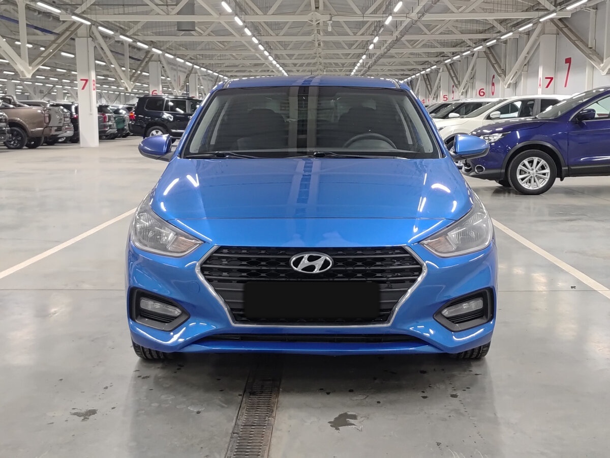 Купить Hyundai Solaris с пробегом. Фото: #1