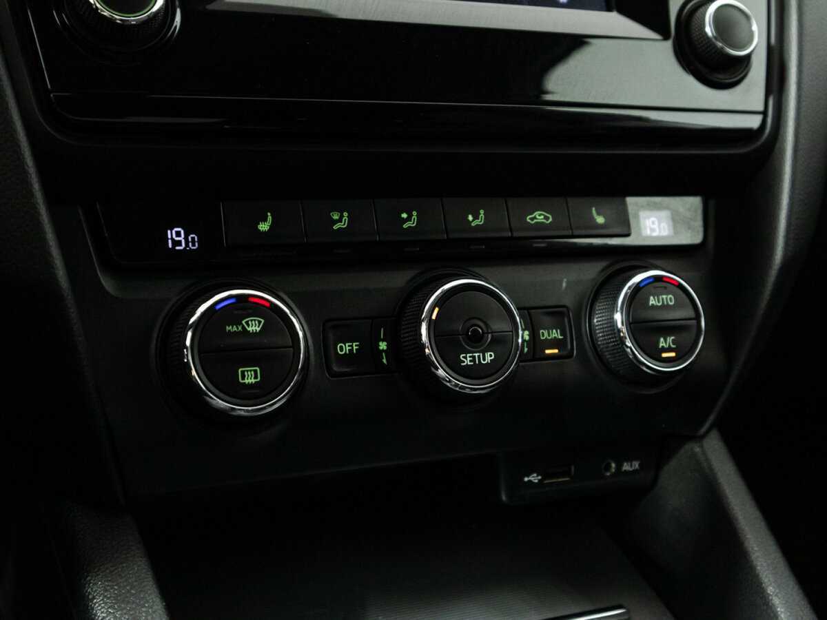 Купить Skoda Octavia с пробегом. Фото: #13