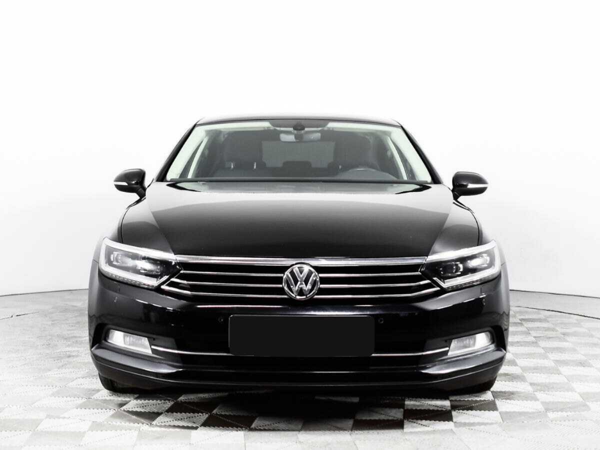 Купить Volkswagen Passat с пробегом. Фото: #1