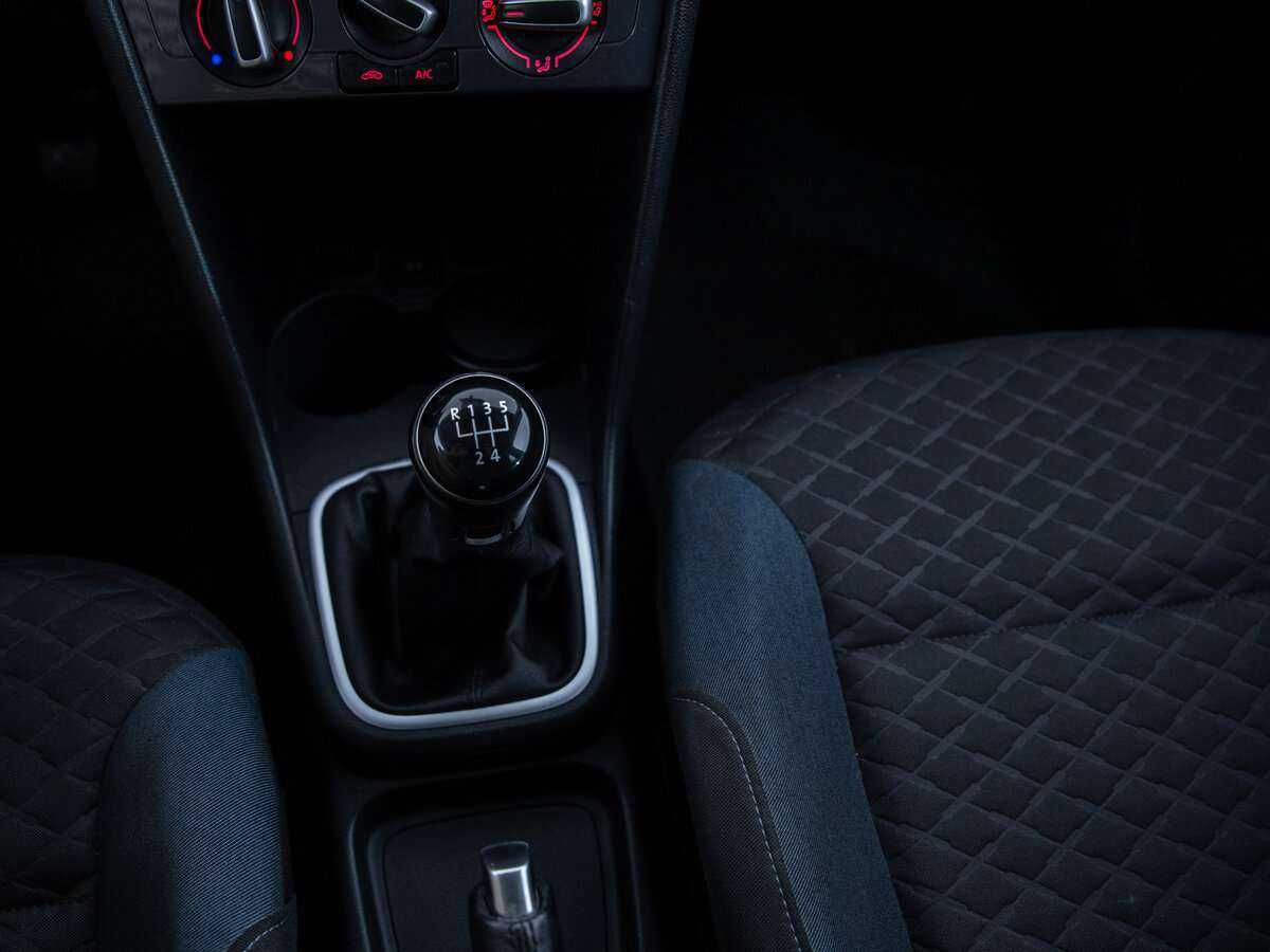 Купить Volkswagen Polo с пробегом. Фото: #18