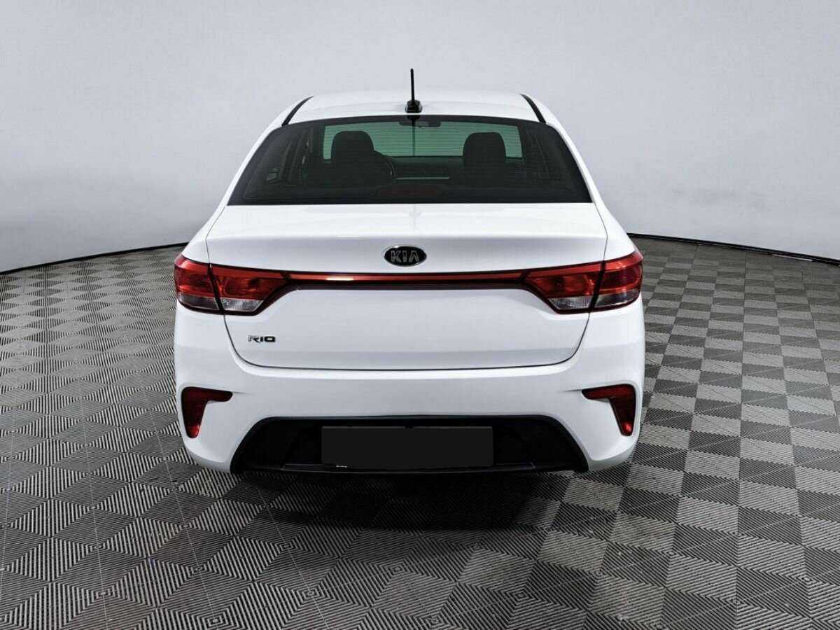 Купить Kia Rio с пробегом. Фото: #5