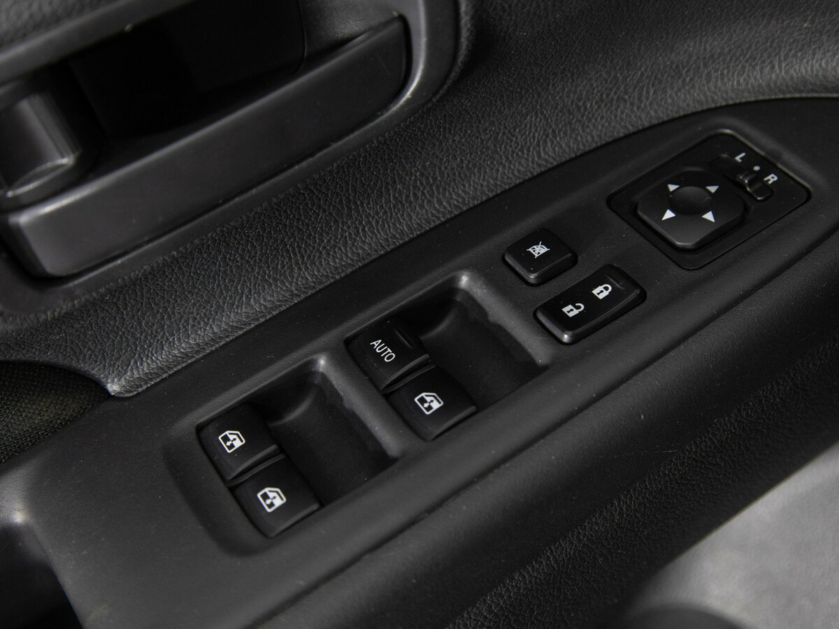 Купить Mitsubishi Outlander с пробегом. Фото: #9