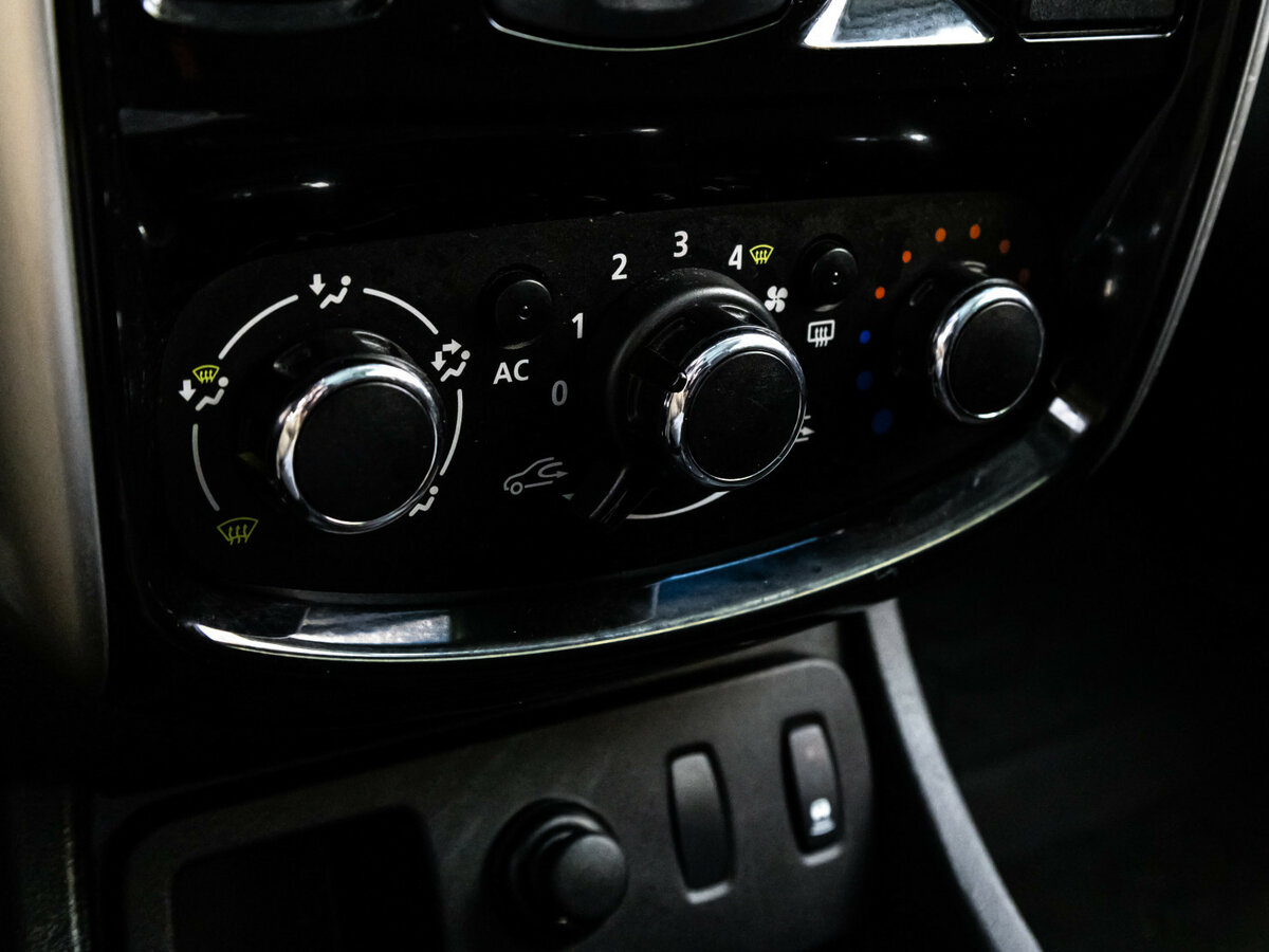 Купить Nissan Terrano с пробегом. Фото: #9