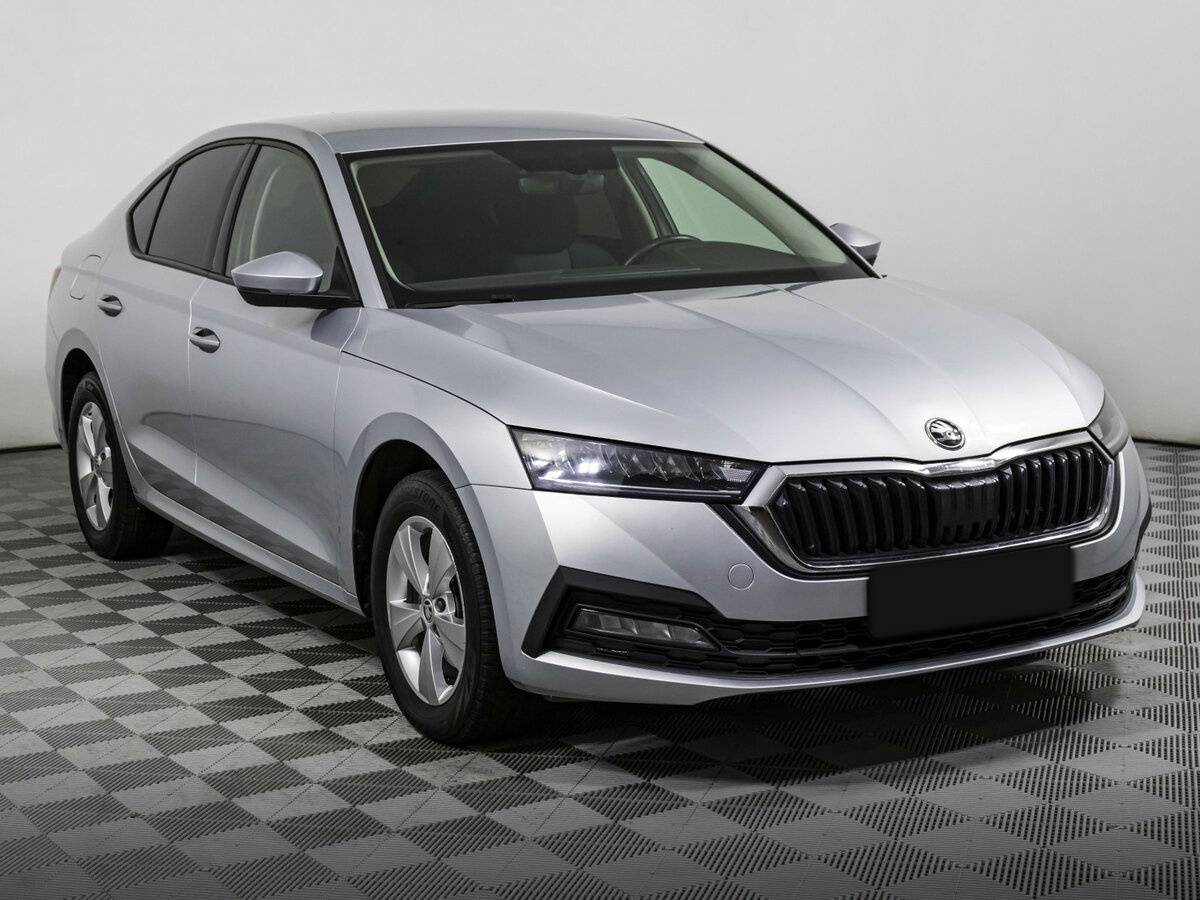Купить Skoda Octavia с пробегом. Фото: #2