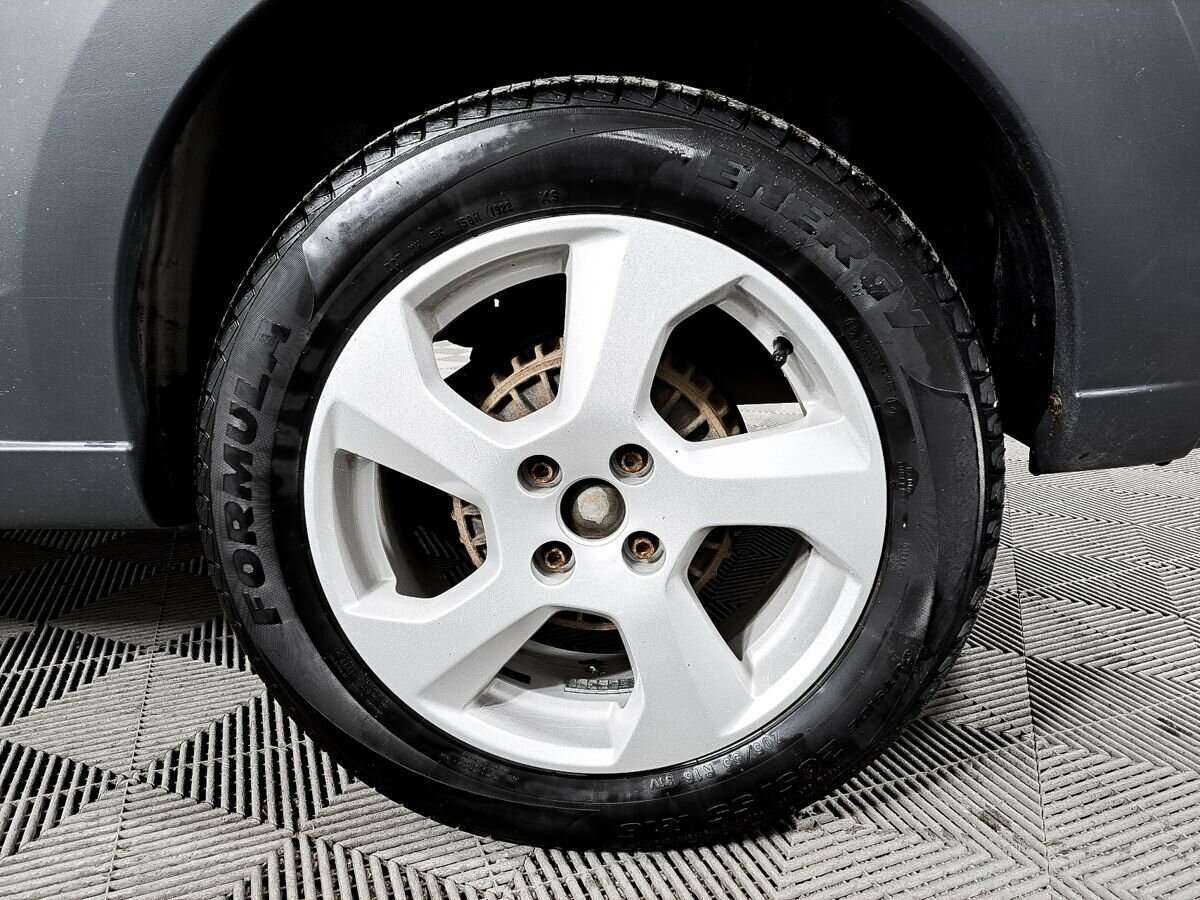 Купить Lada (ВАЗ) Largus с пробегом. Фото: #17