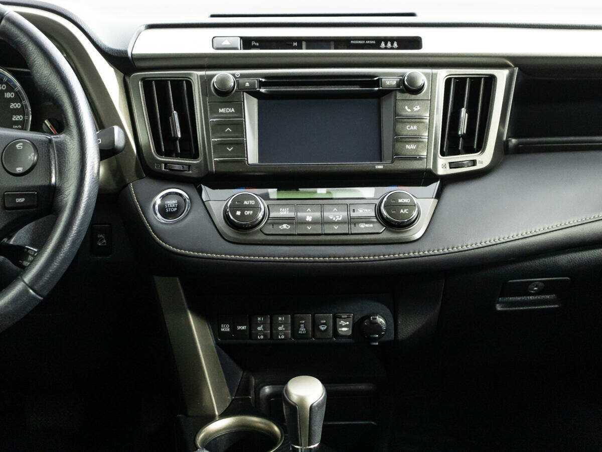 Купить Toyota RAV4 с пробегом. Фото: #13