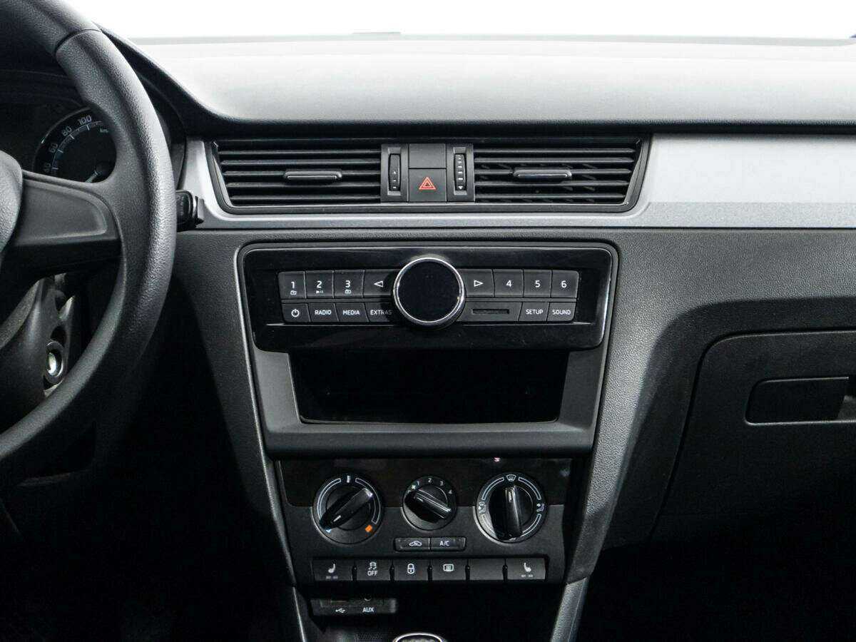 Купить Skoda Rapid с пробегом. Фото: #13