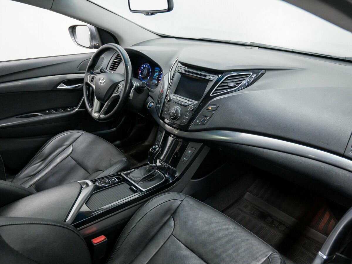 Купить Hyundai i40 с пробегом. Фото: #6