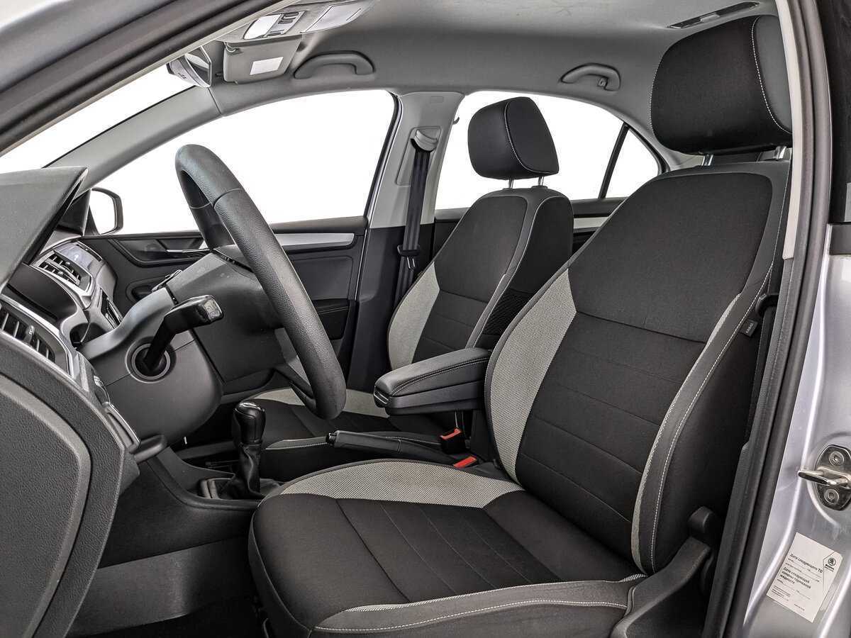 Купить Skoda Rapid с пробегом. Фото: #15