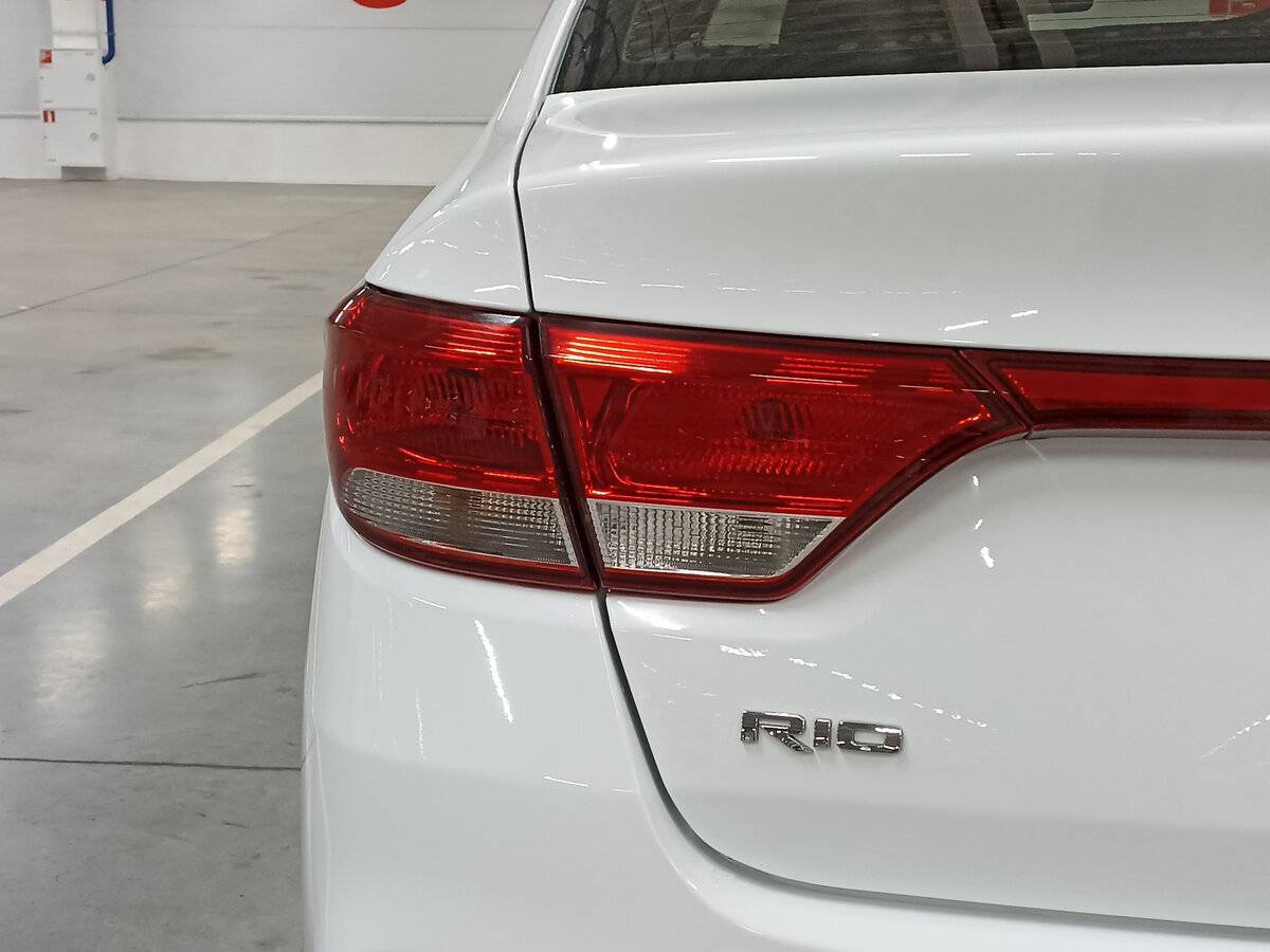 Купить Kia Rio с пробегом. Фото: #8