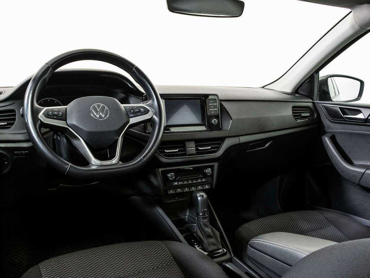 Купить Volkswagen Polo с пробегом. Фото: #10