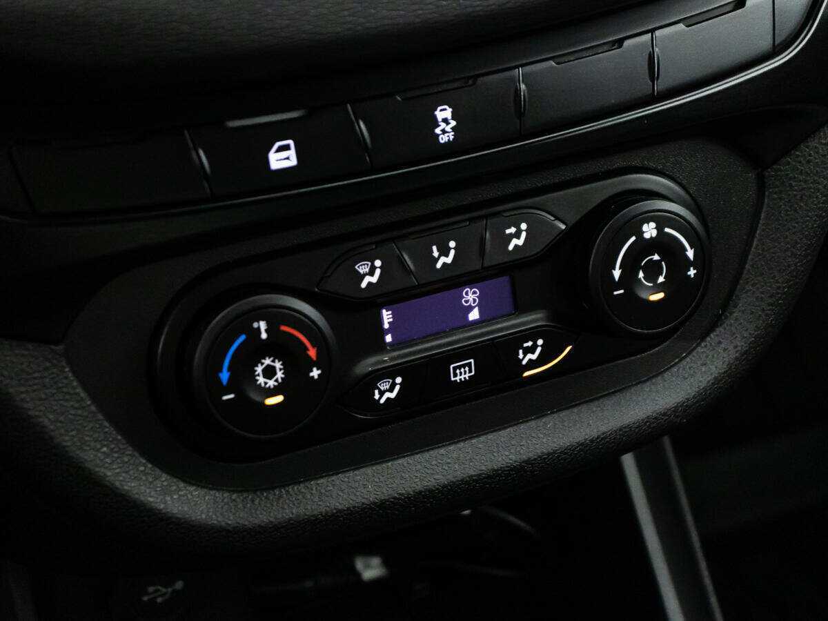 Купить Lada (ВАЗ) Vesta с пробегом. Фото: #15