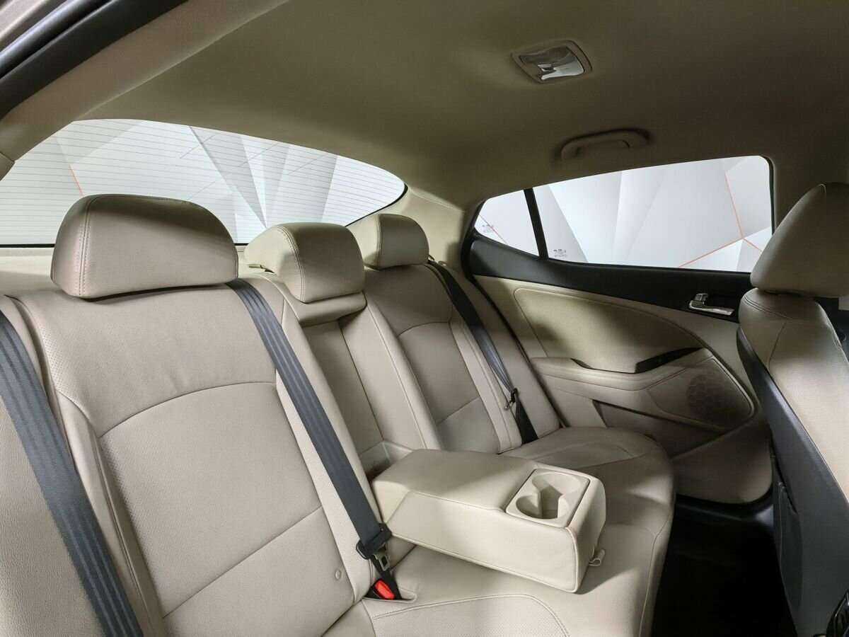 Купить Kia Optima с пробегом. Фото: #12