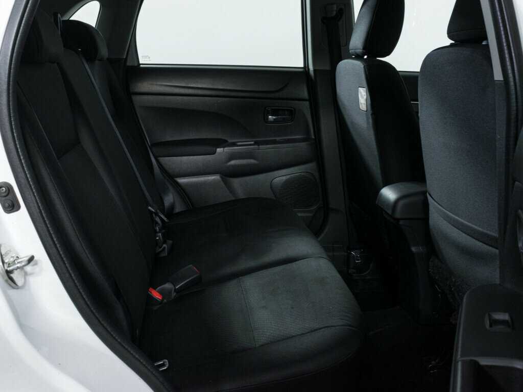 Купить Mitsubishi ASX с пробегом. Фото: #8