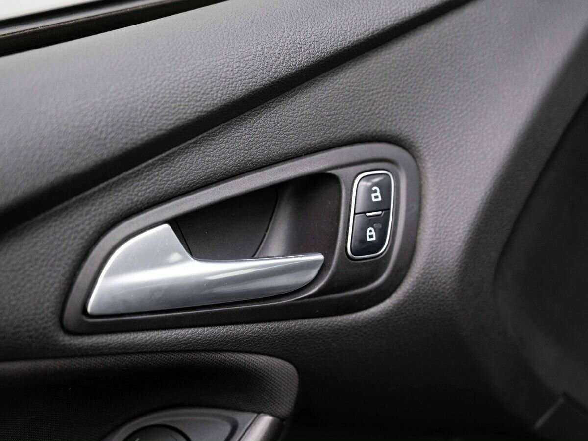 Купить Ford Focus с пробегом. Фото: #17