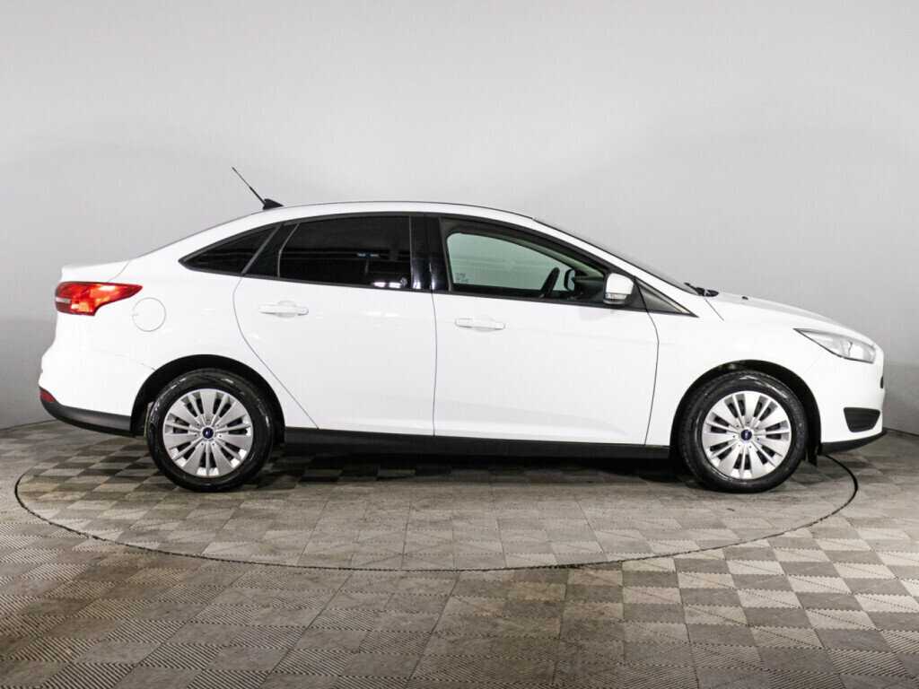 Купить Ford Focus с пробегом. Фото: #3