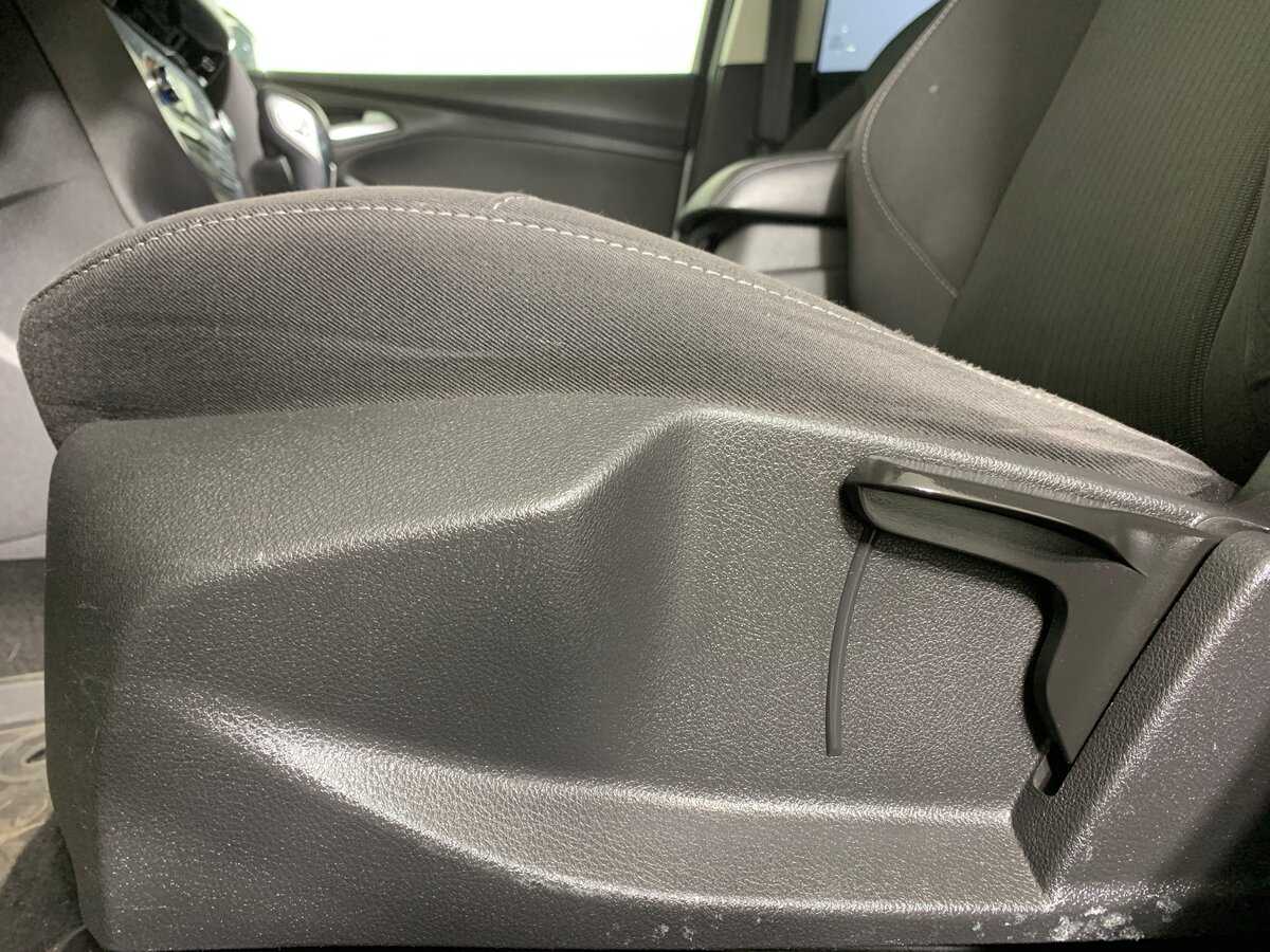 Купить Ford Focus с пробегом. Фото: #16