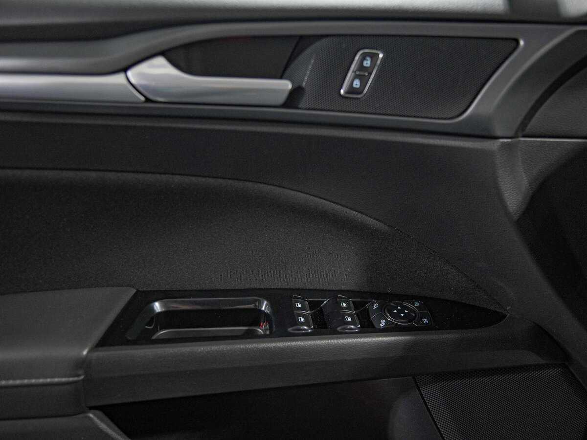 Купить Ford Mondeo с пробегом. Фото: #11