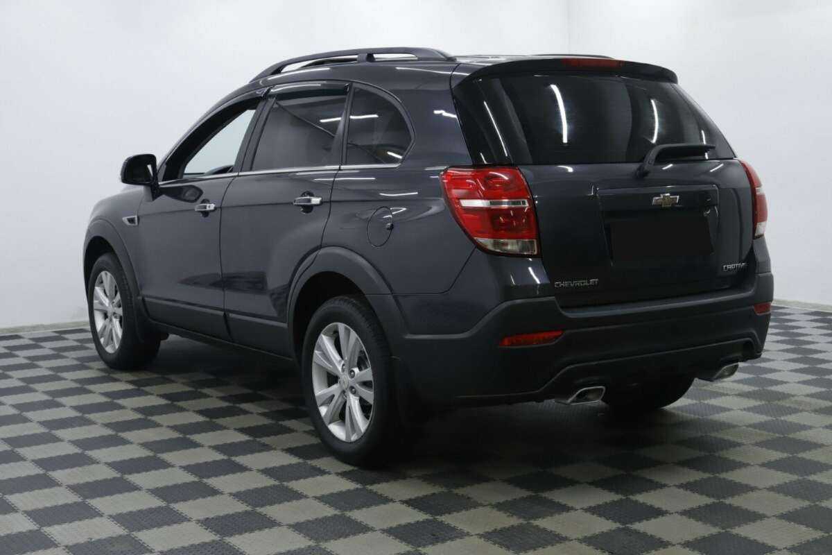 Купить Chevrolet Captiva с пробегом. Фото: #1