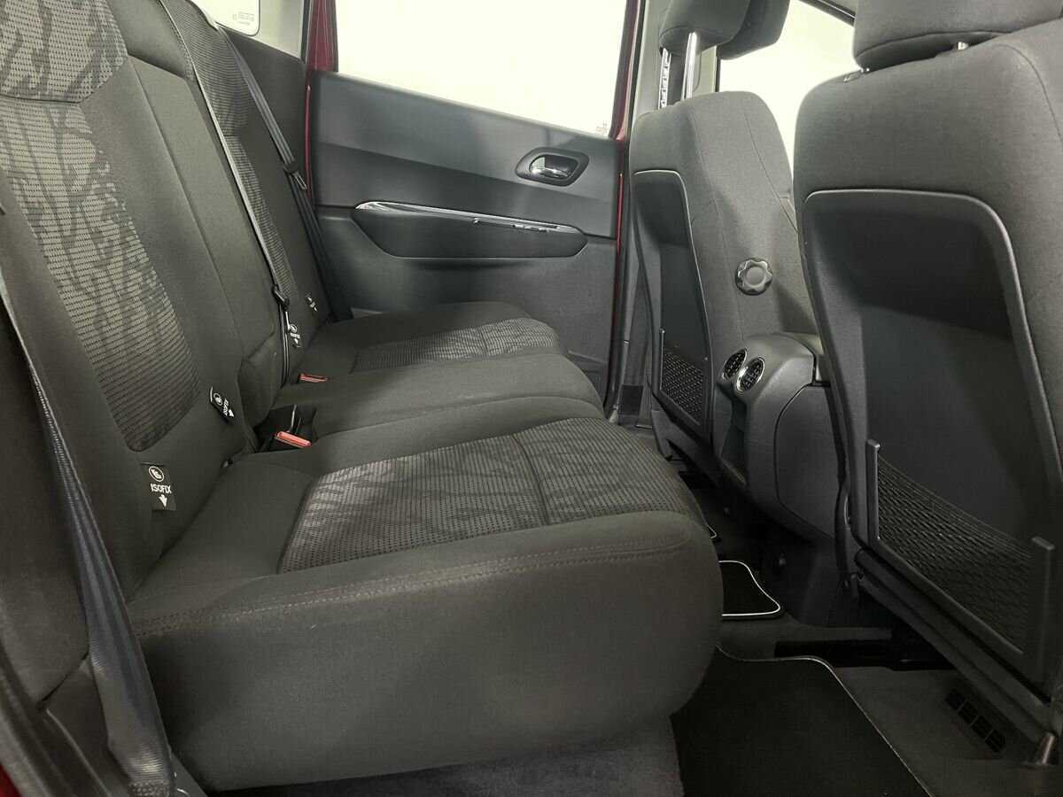 Купить Peugeot 3008 с пробегом. Фото: #15