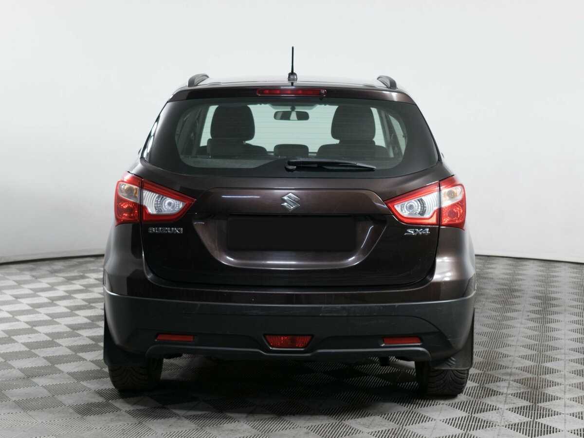 Купить Suzuki SX4 с пробегом. Фото: #4