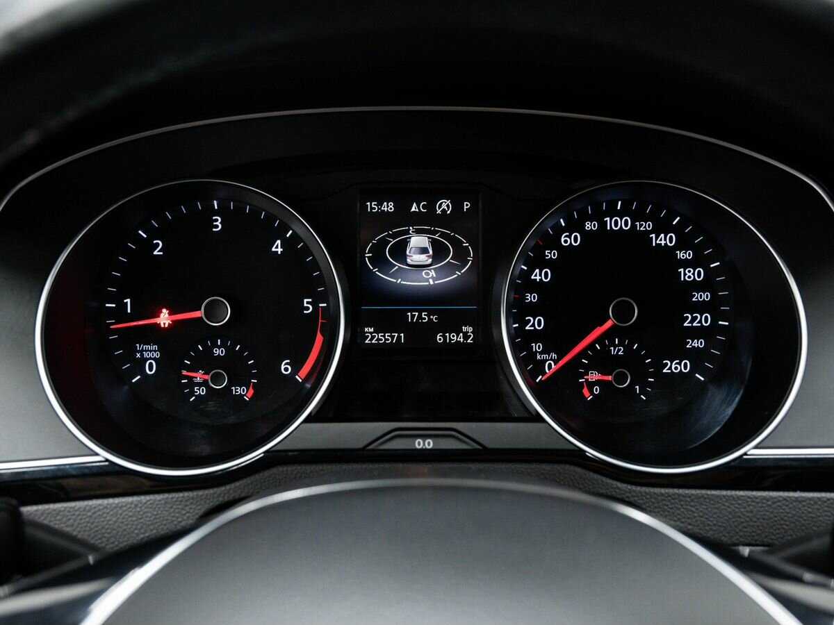 Купить Volkswagen Passat с пробегом. Фото: #20