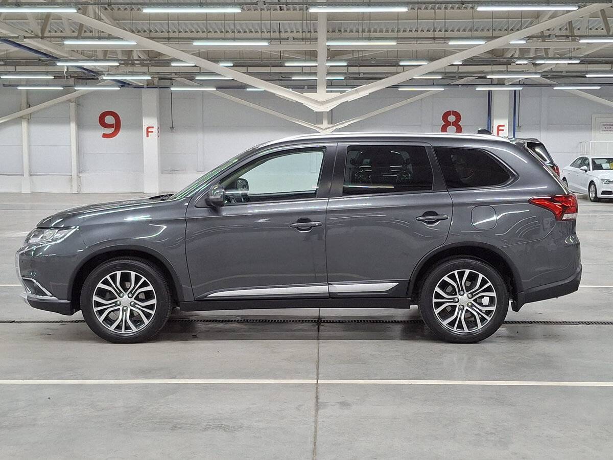 Купить Mitsubishi Outlander с пробегом. Фото: #7