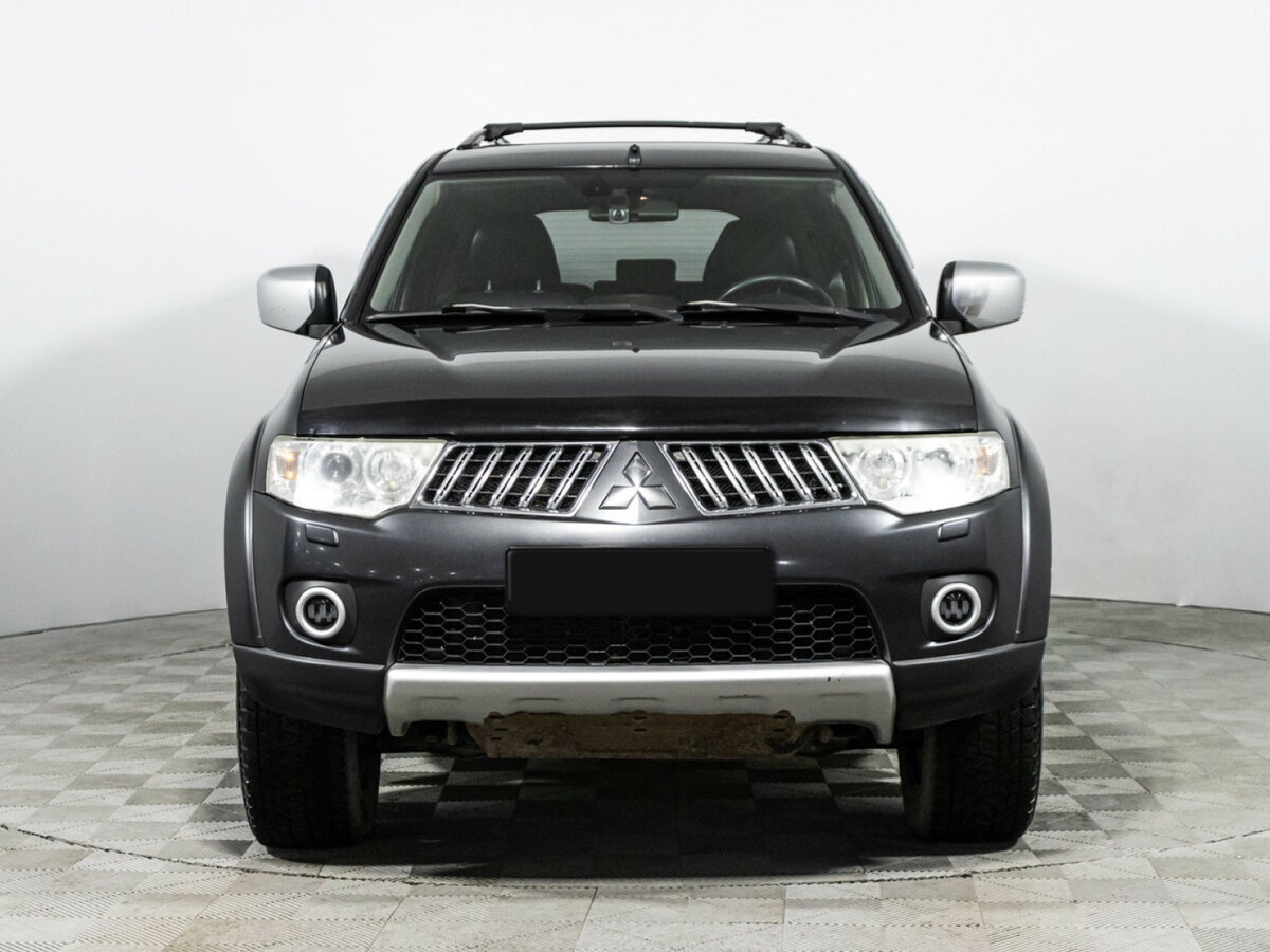 Купить Mitsubishi Pajero Sport с пробегом. Фото: #1