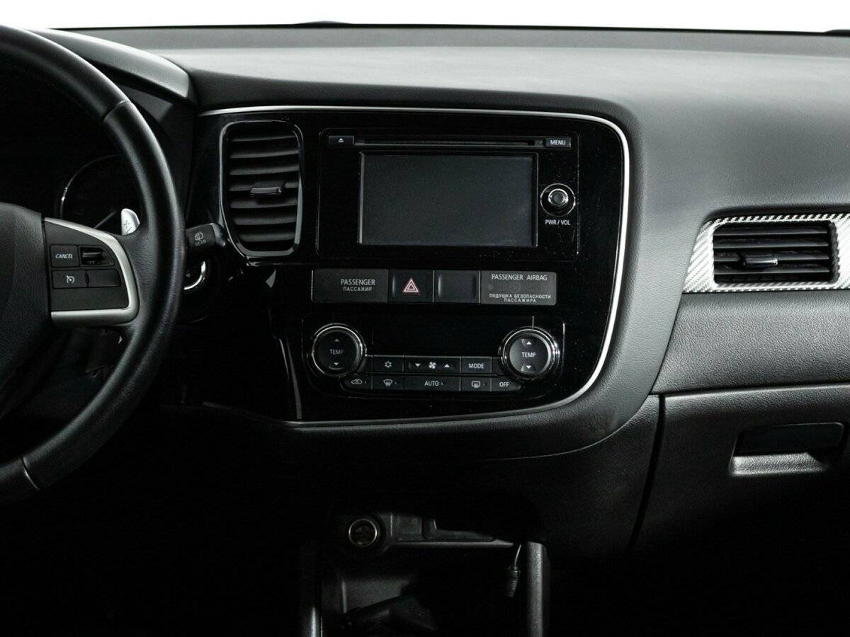 Купить Mitsubishi Outlander с пробегом. Фото: #13