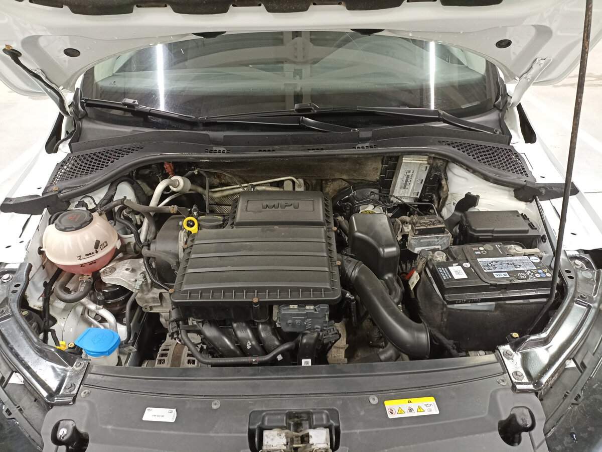 Купить Skoda Rapid с пробегом. Фото: #8