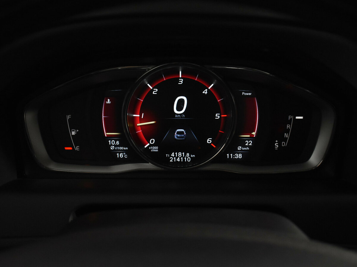 Купить Volvo XC60 с пробегом. Фото: #17