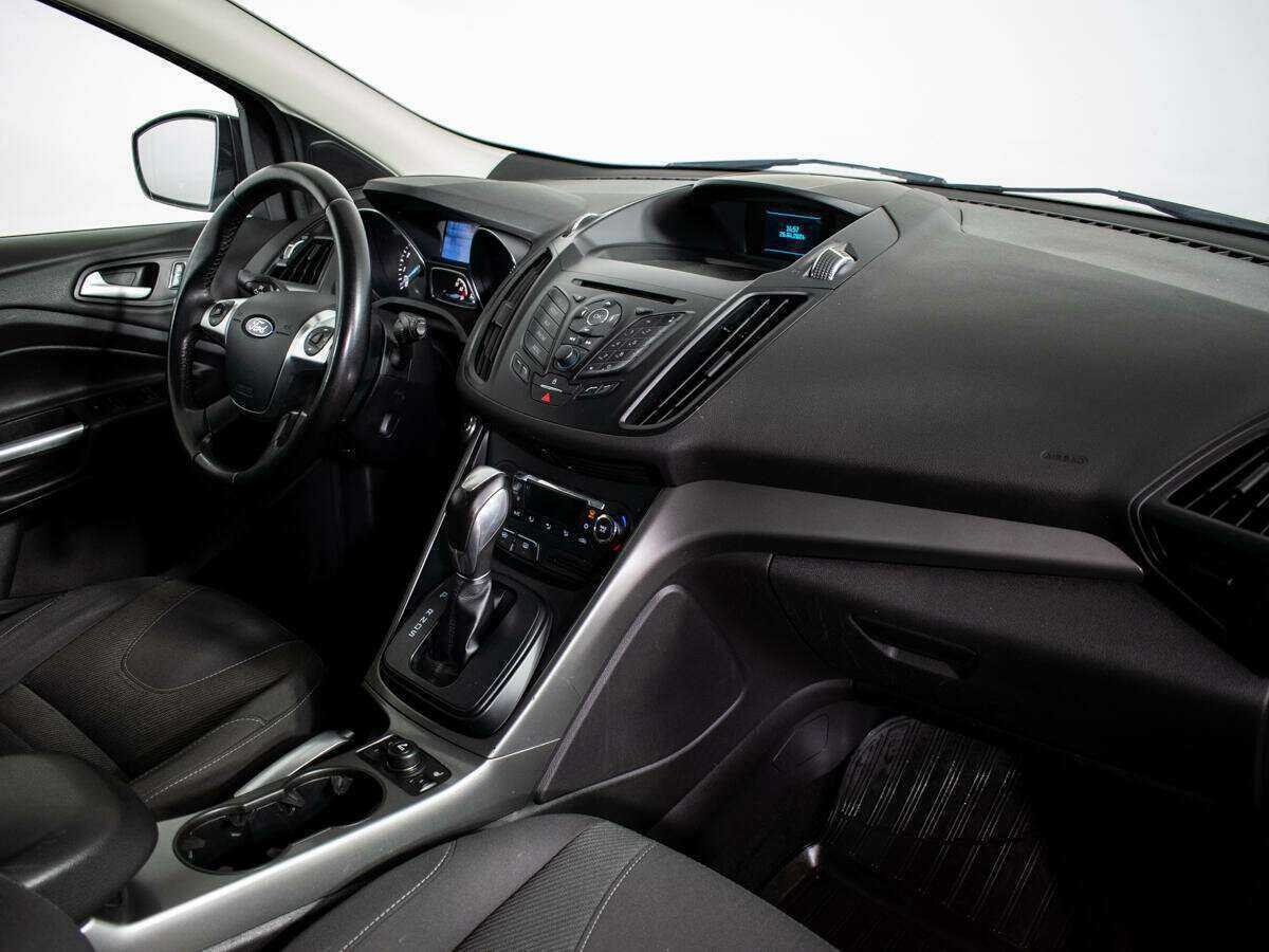 Купить Ford Kuga с пробегом. Фото: #7