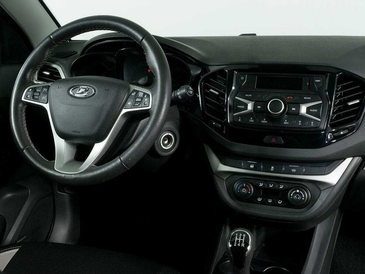 Купить Lada (ВАЗ) Vesta с пробегом. Фото: #11