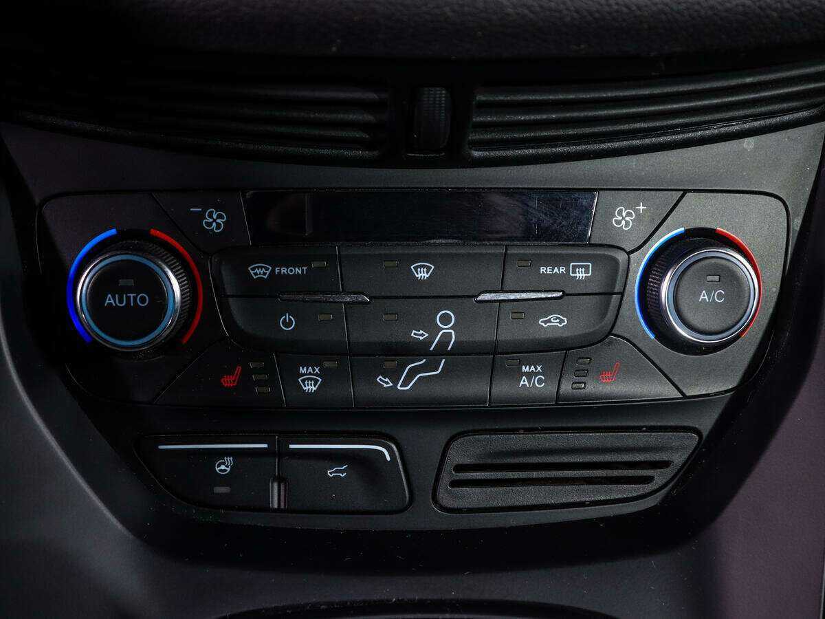 Купить Ford Kuga с пробегом. Фото: #16