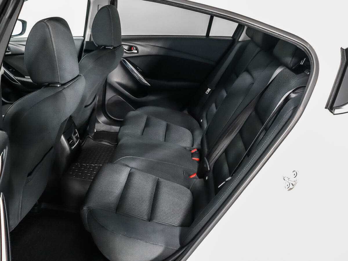 Купить Mazda 6 с пробегом. Фото: #11