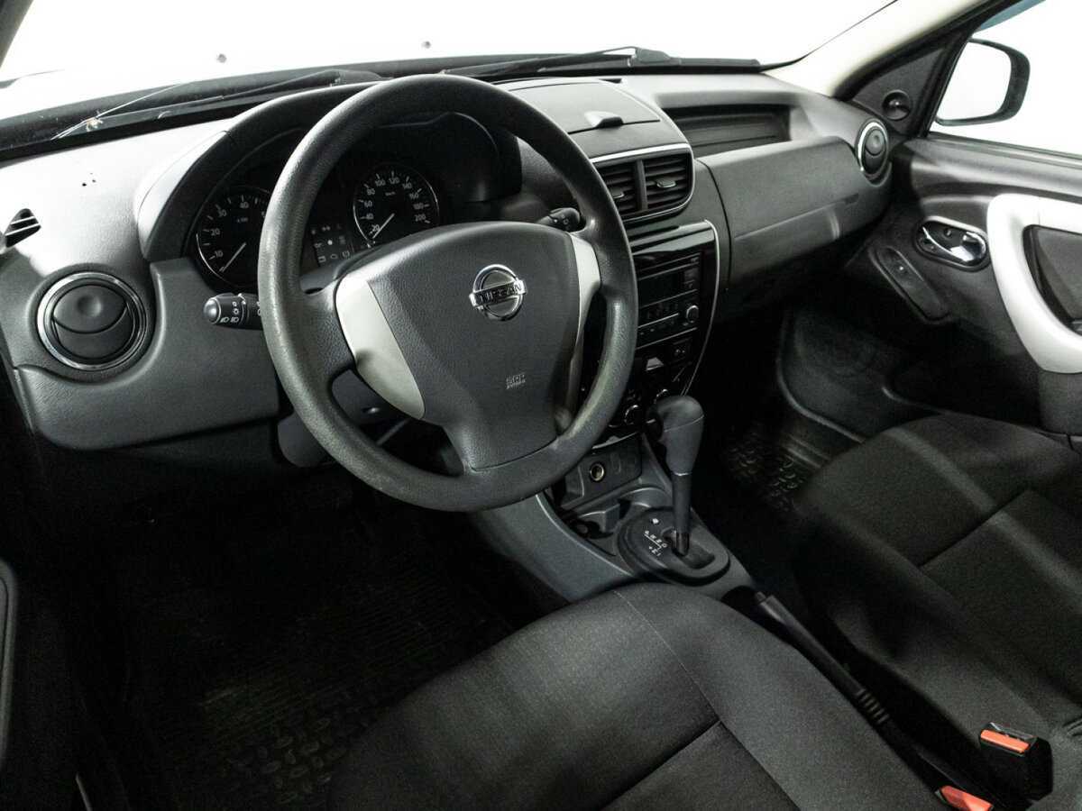 Купить Nissan Terrano с пробегом. Фото: #10