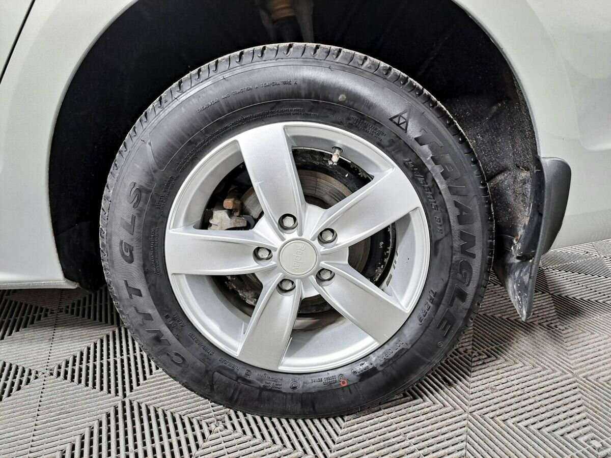 Купить Volkswagen Jetta с пробегом. Фото: #17