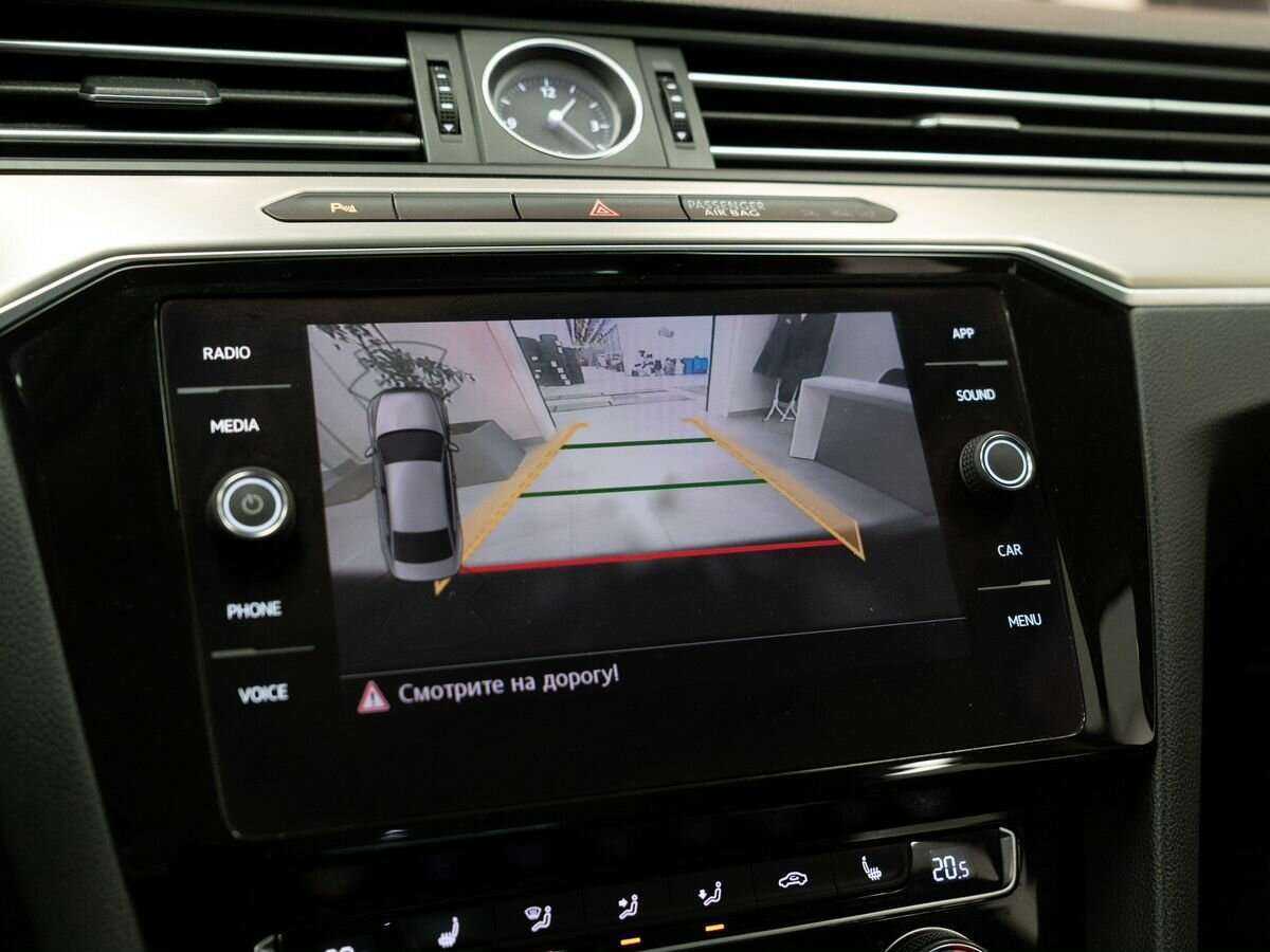 Купить Volkswagen Passat с пробегом. Фото: #17