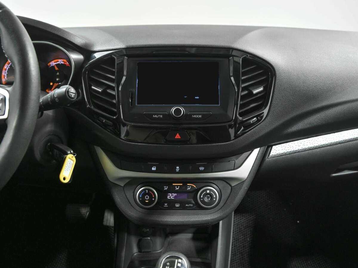 Купить Lada (ВАЗ) Vesta с пробегом. Фото: #5