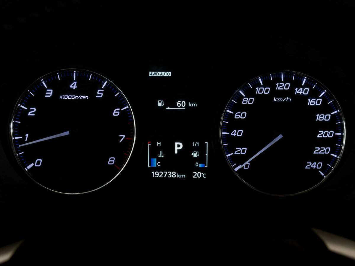 Купить Mitsubishi Outlander с пробегом. Фото: #17