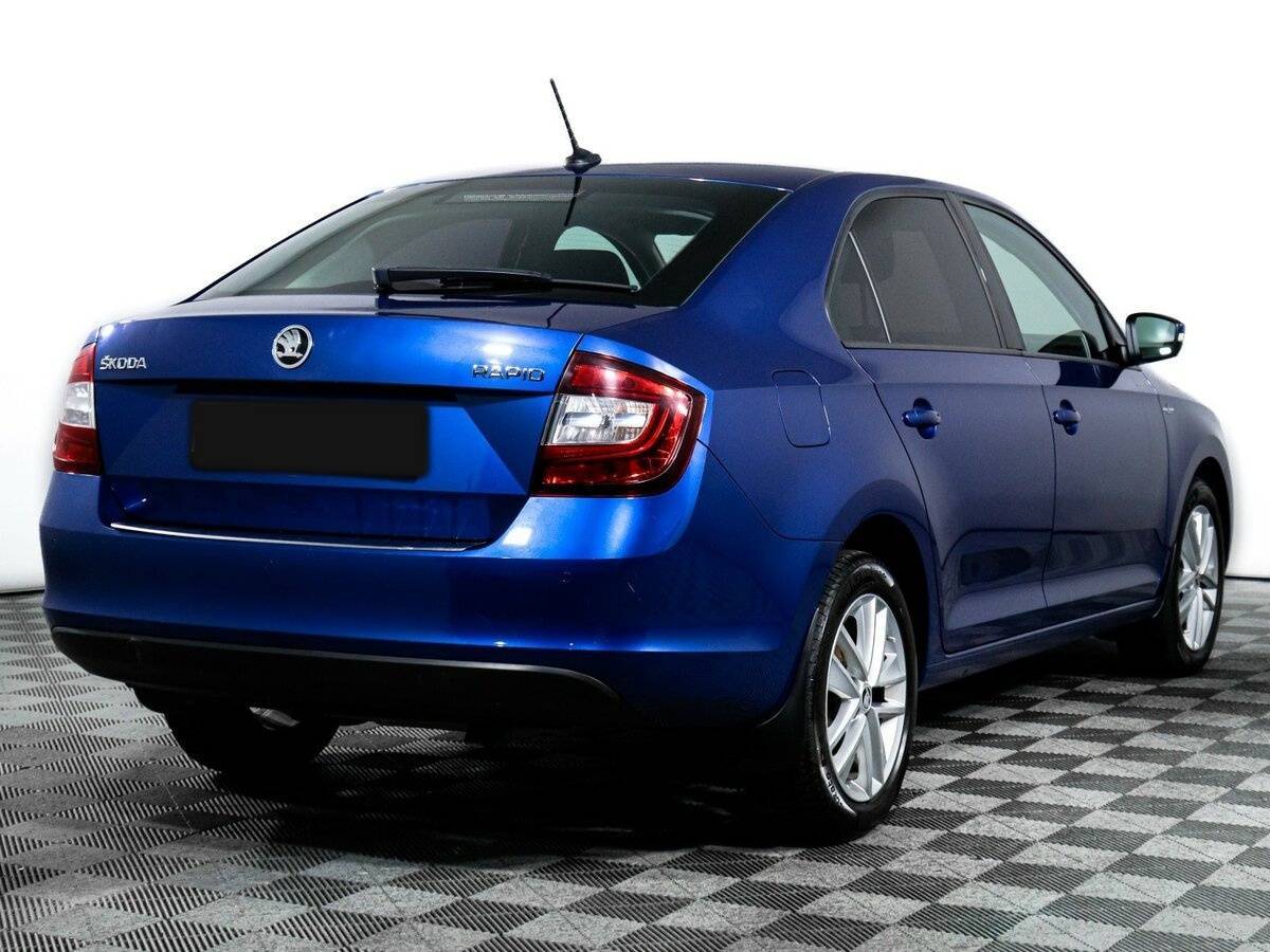 Купить Skoda Rapid с пробегом. Фото: #4