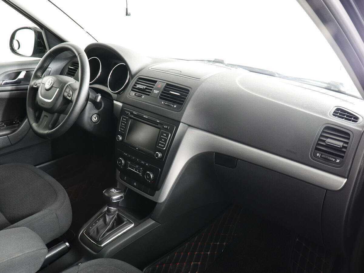Купить Skoda Yeti с пробегом. Фото: #9