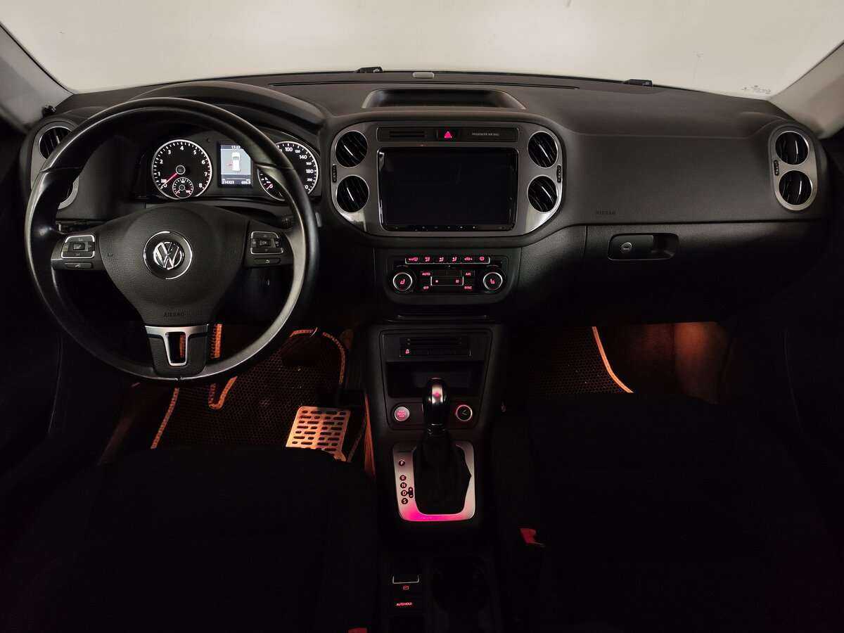 Купить Volkswagen Tiguan с пробегом. Фото: #4
