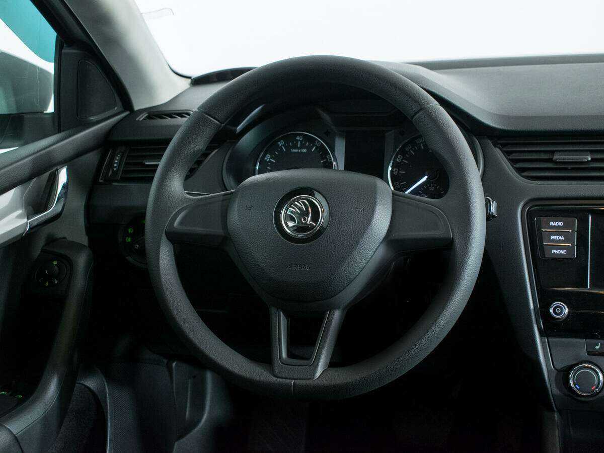 Купить Skoda Octavia с пробегом. Фото: #13