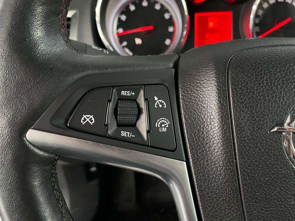 Купить Opel Astra с пробегом. Фото: #10