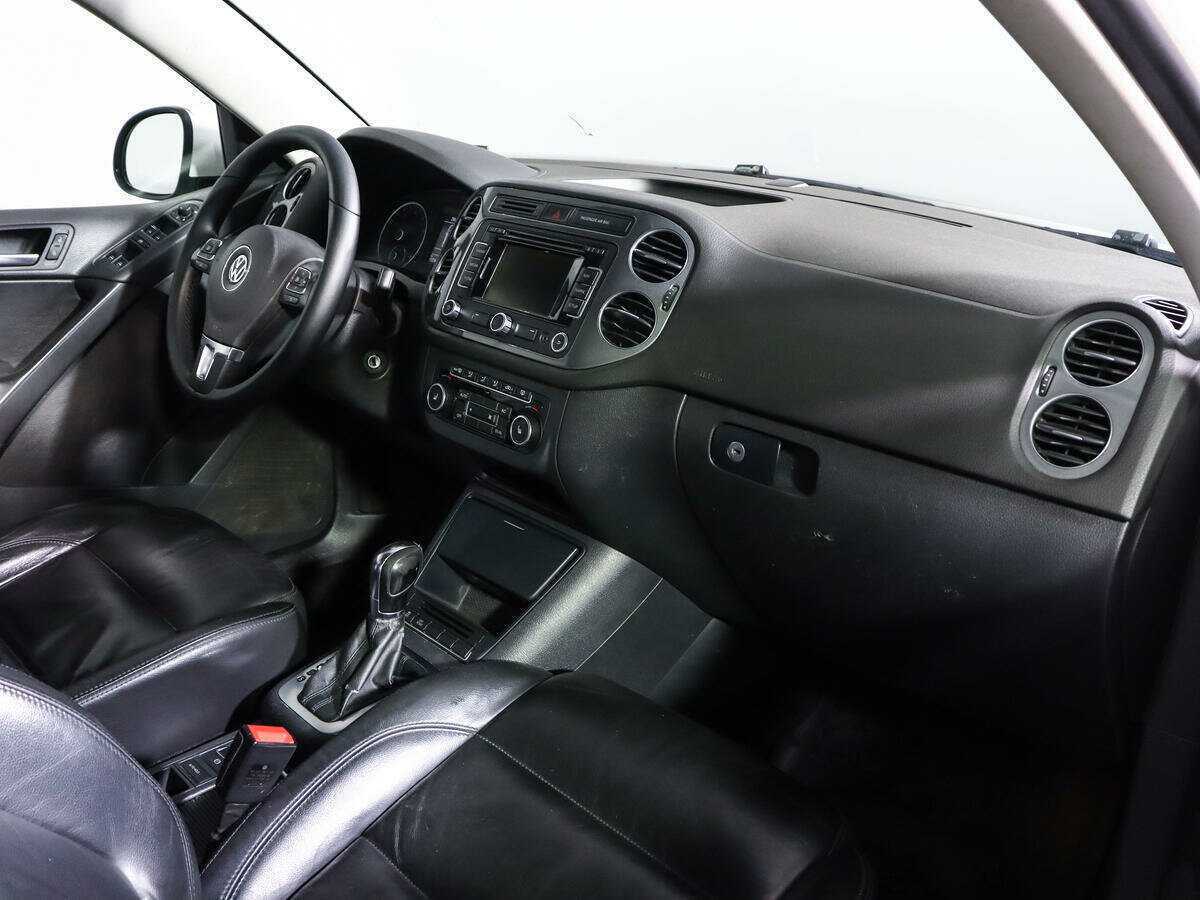 Купить Volkswagen Tiguan с пробегом. Фото: #7